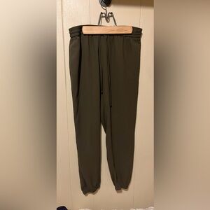 Express Women’s olive green joggers